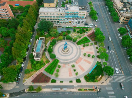 余杭中泰街道高标准建立绿地专项养护方案澳门·威尼斯人(中国)官方网站(图1)